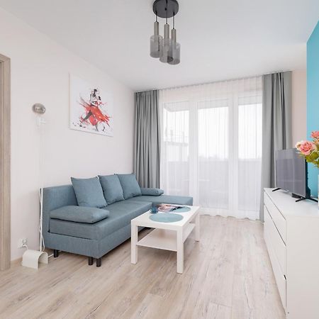 Cozy Apartments Laszkiewicza With Parking By Noclegi Renters Kraków Exteriör bild