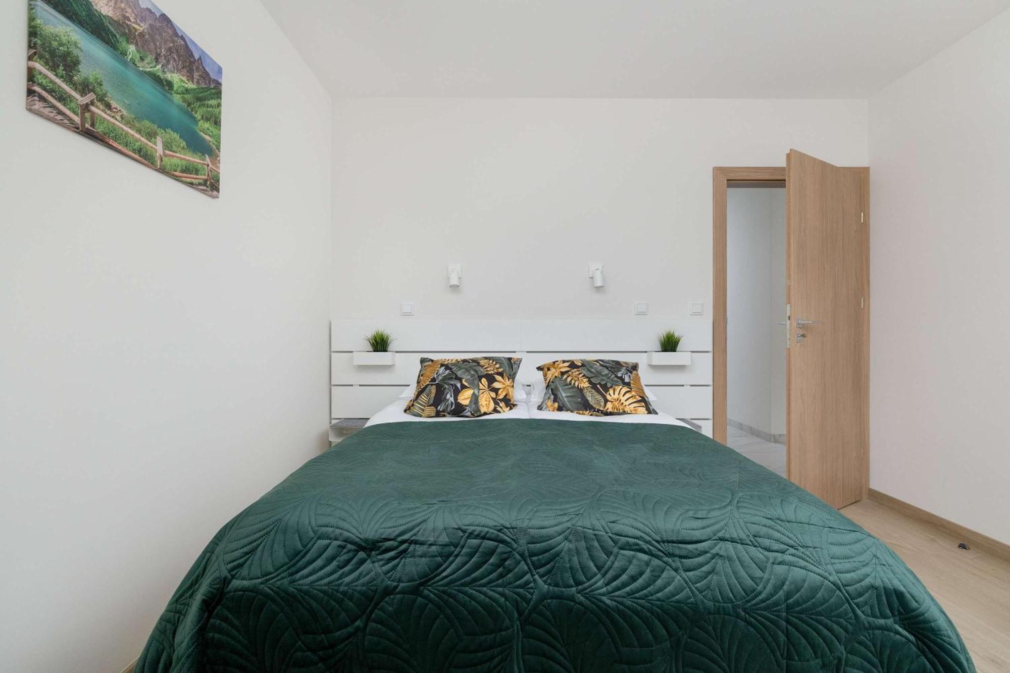 Cozy Apartments Laszkiewicza With Parking By Noclegi Renters Kraków Exteriör bild