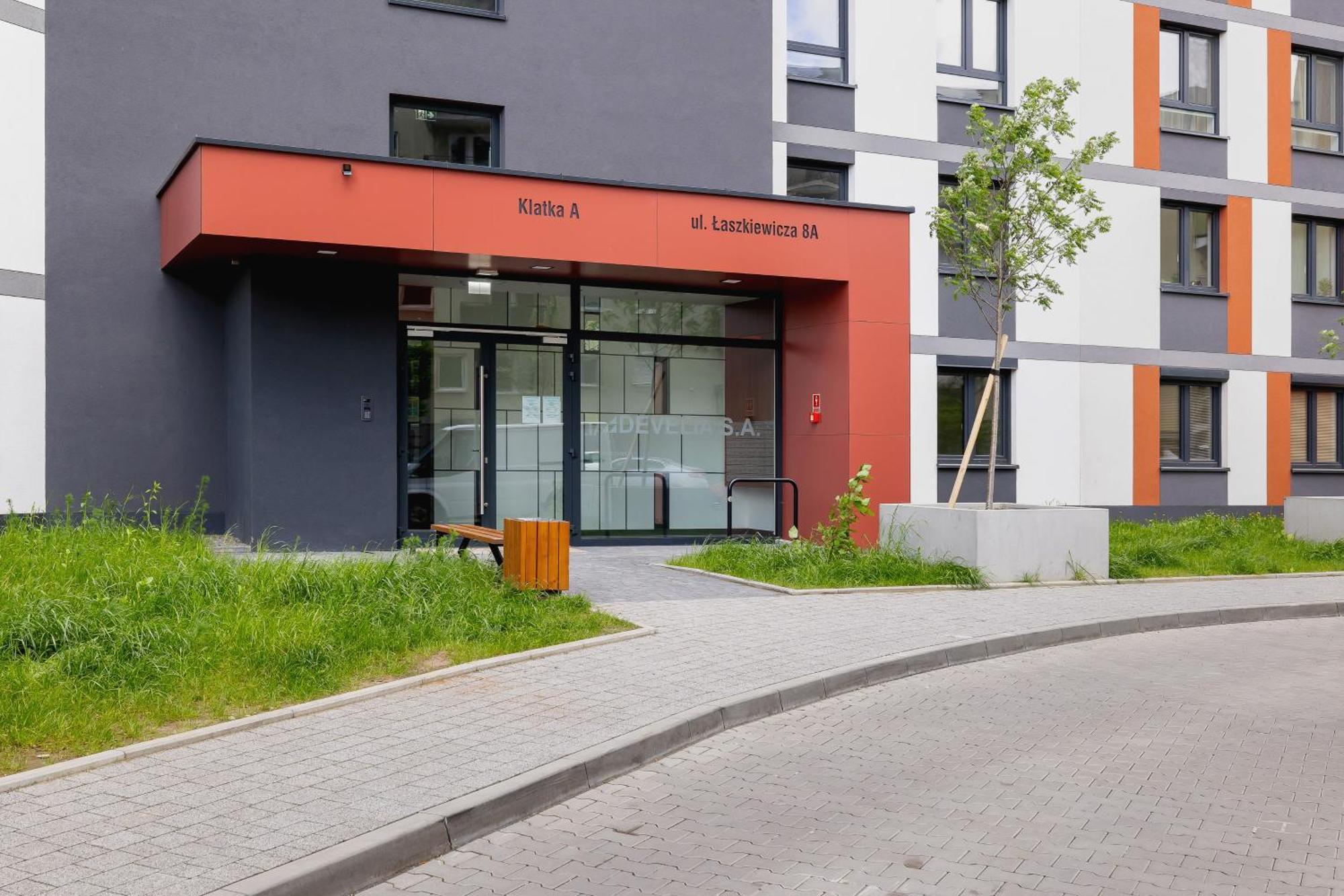 Cozy Apartments Laszkiewicza With Parking By Noclegi Renters Kraków Exteriör bild