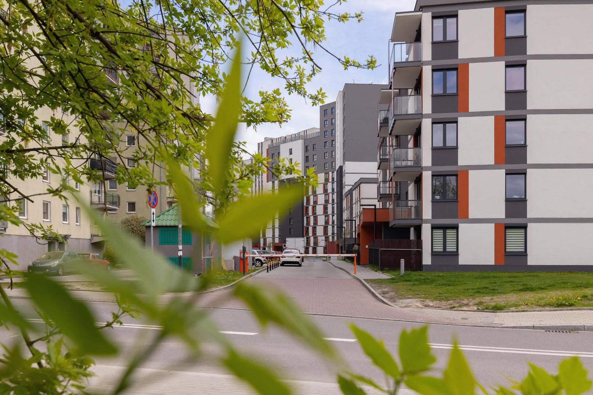 Cozy Apartments Laszkiewicza With Parking By Noclegi Renters Kraków Exteriör bild